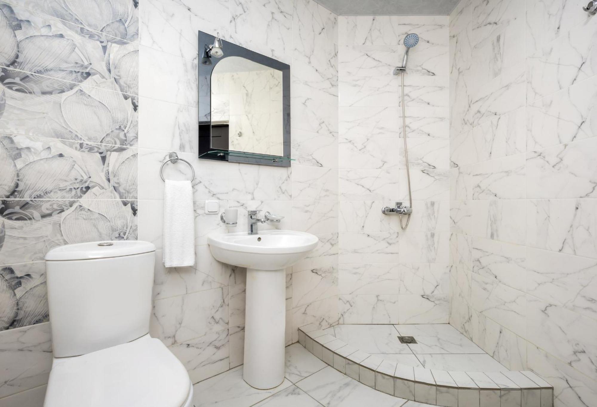 יירבאן 2 Bedrooms 2 Bathrooms Large And Lux Apartment Best Location מראה חיצוני תמונה