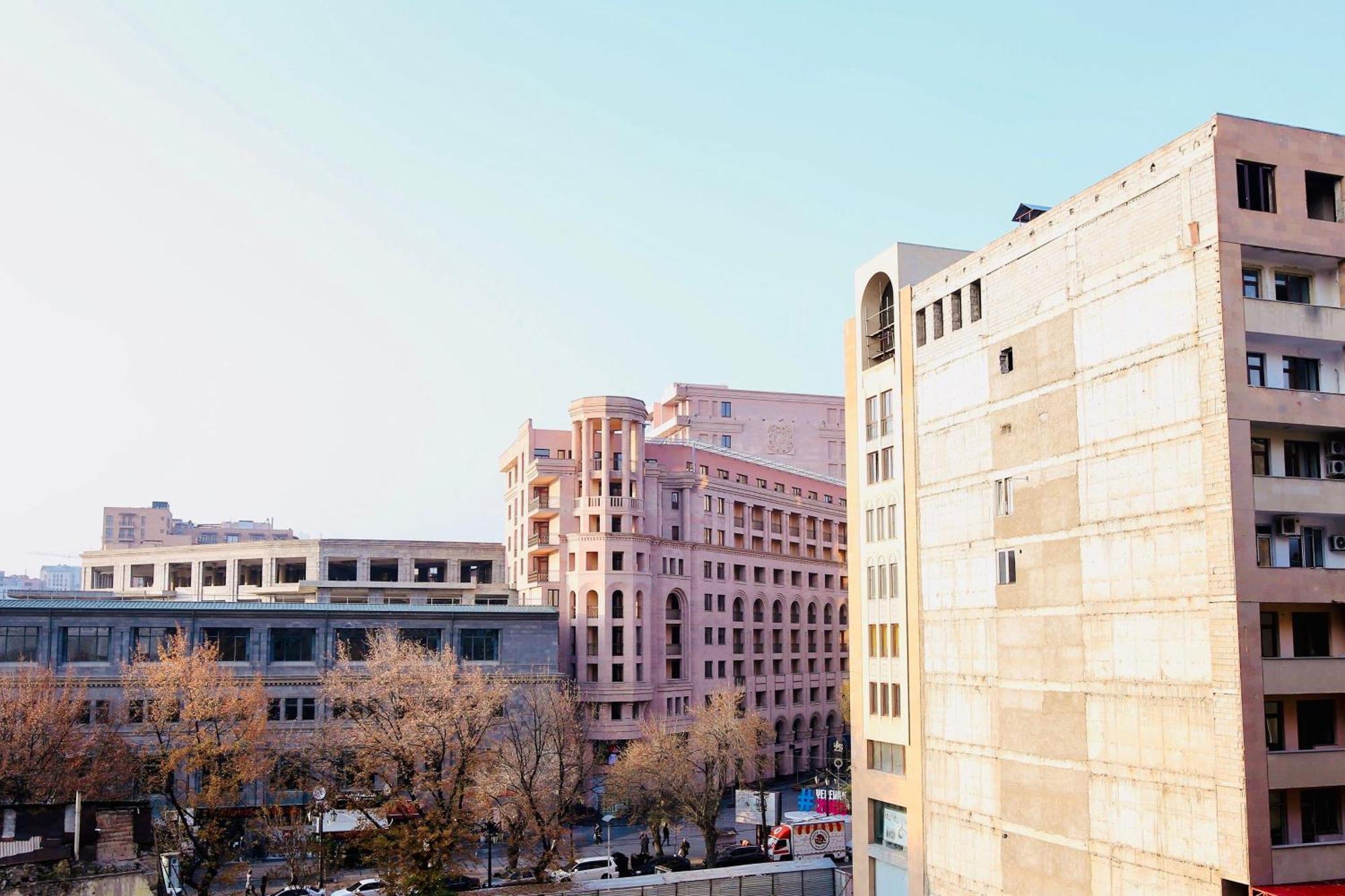 יירבאן 2 Bedrooms 2 Bathrooms Large And Lux Apartment Best Location מראה חיצוני תמונה