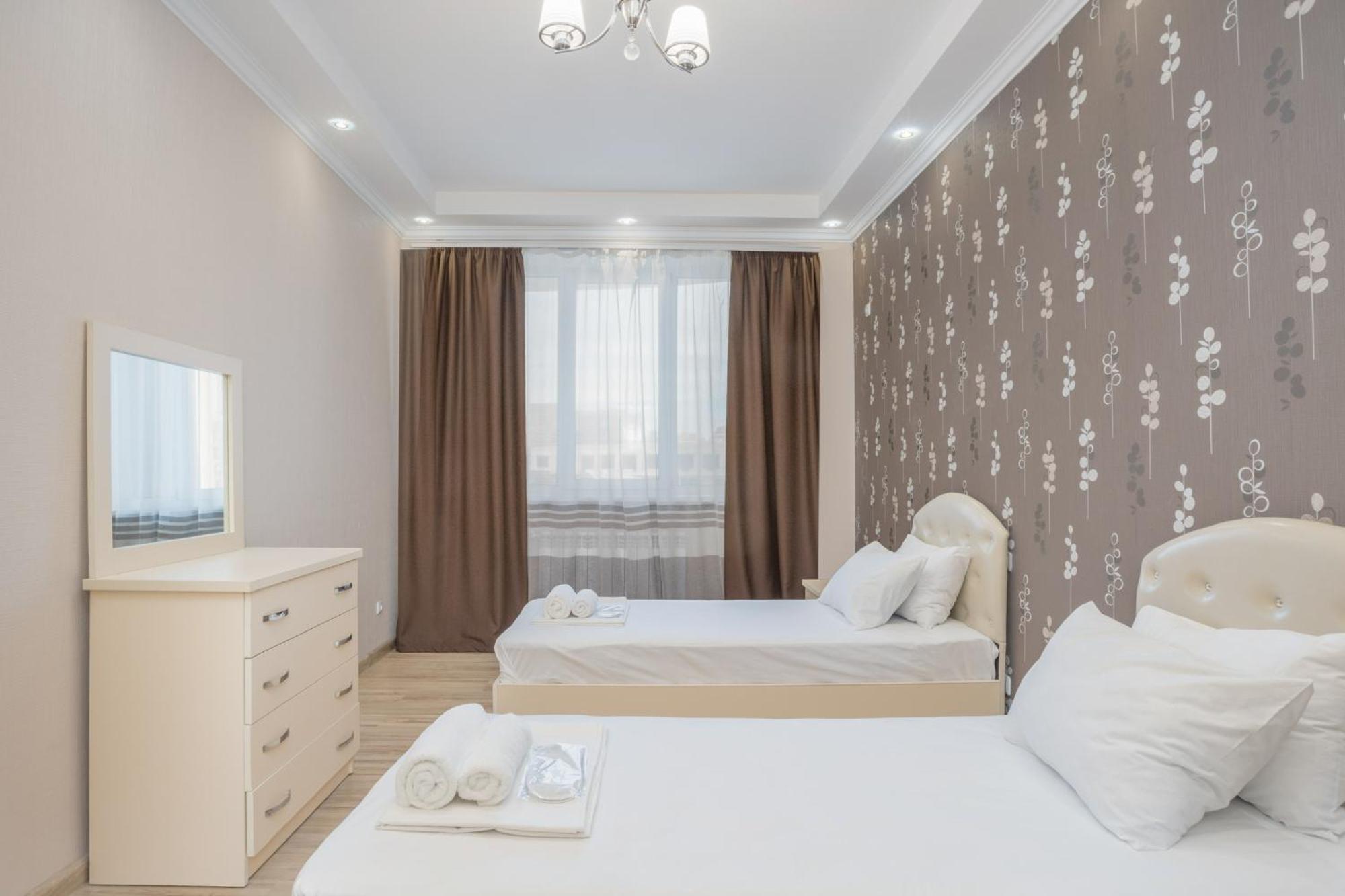 יירבאן 2 Bedrooms 2 Bathrooms Large And Lux Apartment Best Location מראה חיצוני תמונה